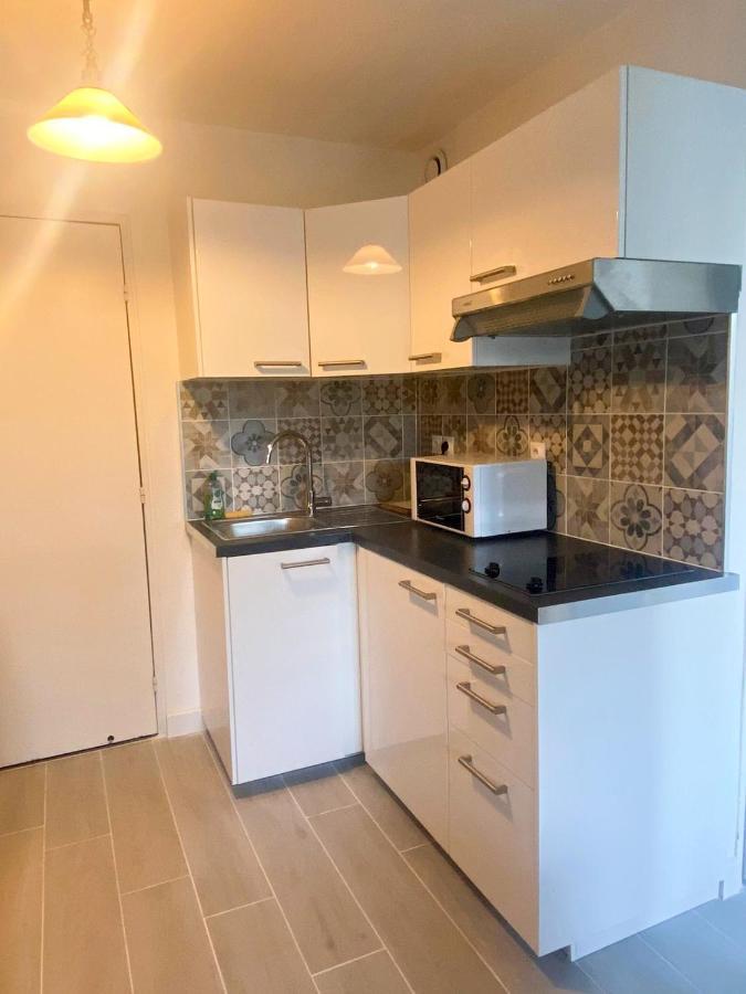 Appartement Frejus Avec Jardin, Piscine, Plage, Tennis ภายนอก รูปภาพ