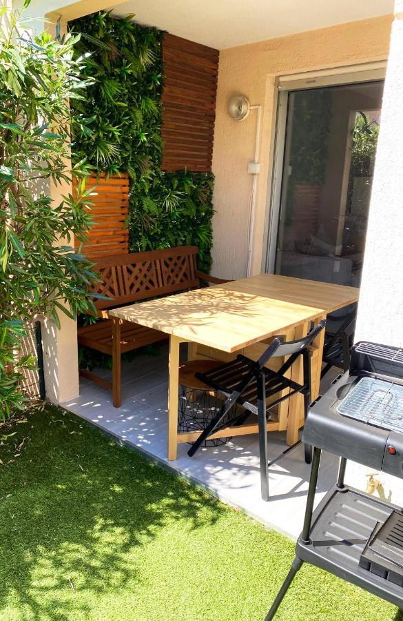 Appartement Frejus Avec Jardin, Piscine, Plage, Tennis ภายนอก รูปภาพ